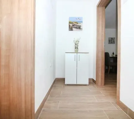 Mara Apartment *