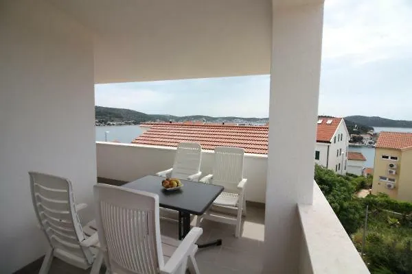 Mara * Rogoznica (Sibenik-Knin)